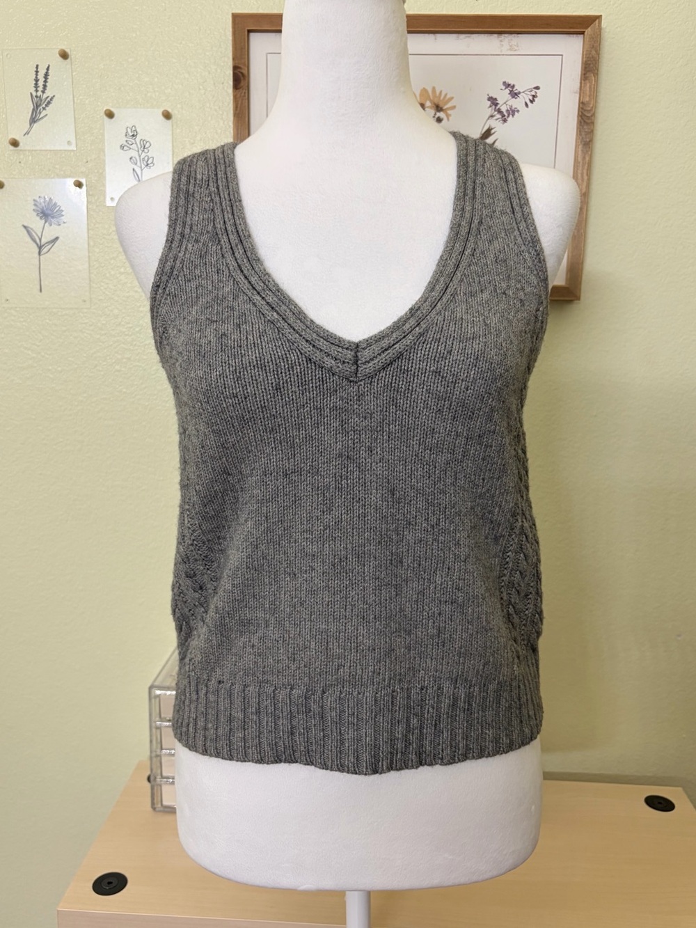 American Eagle Cable Knit Sweater Vest Wool Blend V Neck Preppy Y2K XS